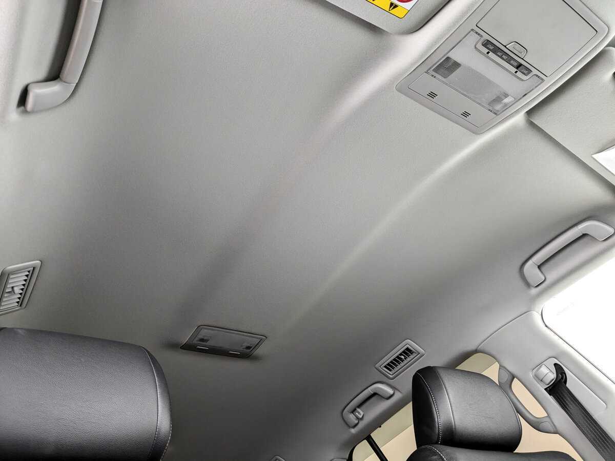 Купить Toyota Land Cruiser с пробегом. Фото: #18