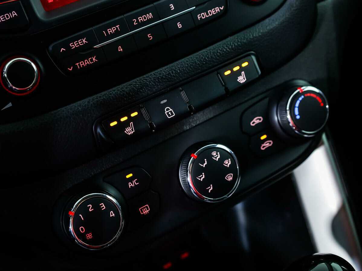 Купить Kia Ceed с пробегом. Фото: #12