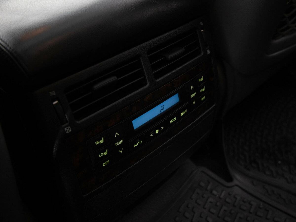Купить Toyota Land Cruiser с пробегом. Фото: #16