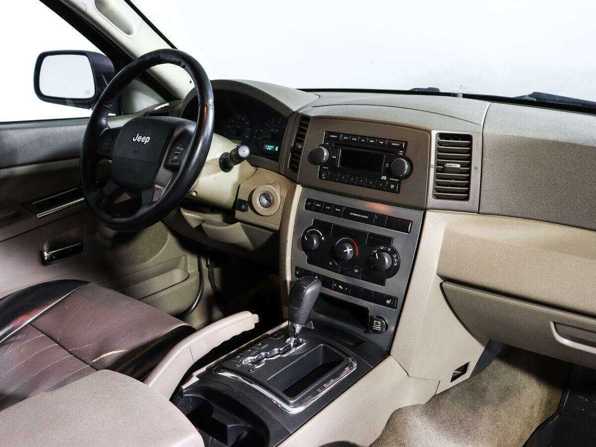 Купить Jeep Grand Cherokee с пробегом. Фото: #8