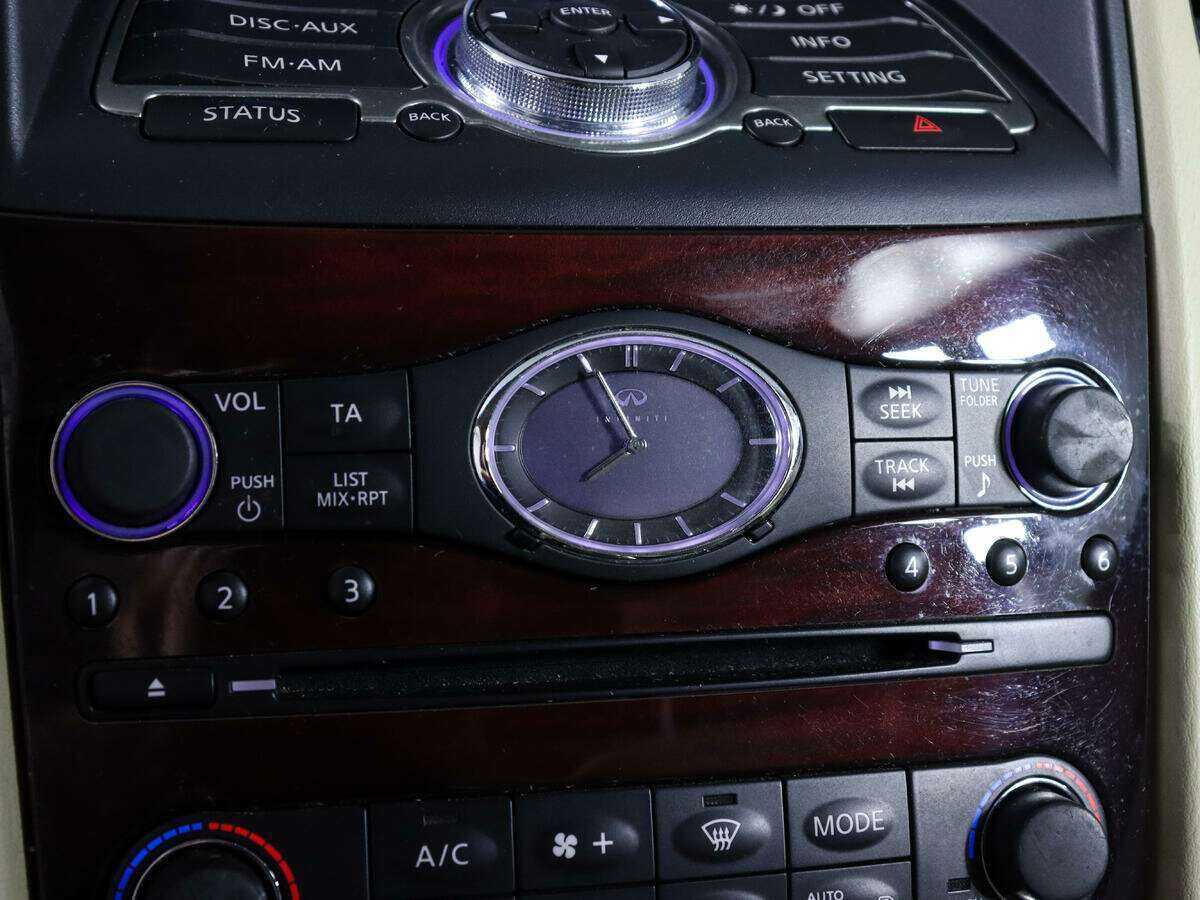 Купить Infiniti EX с пробегом. Фото: #20