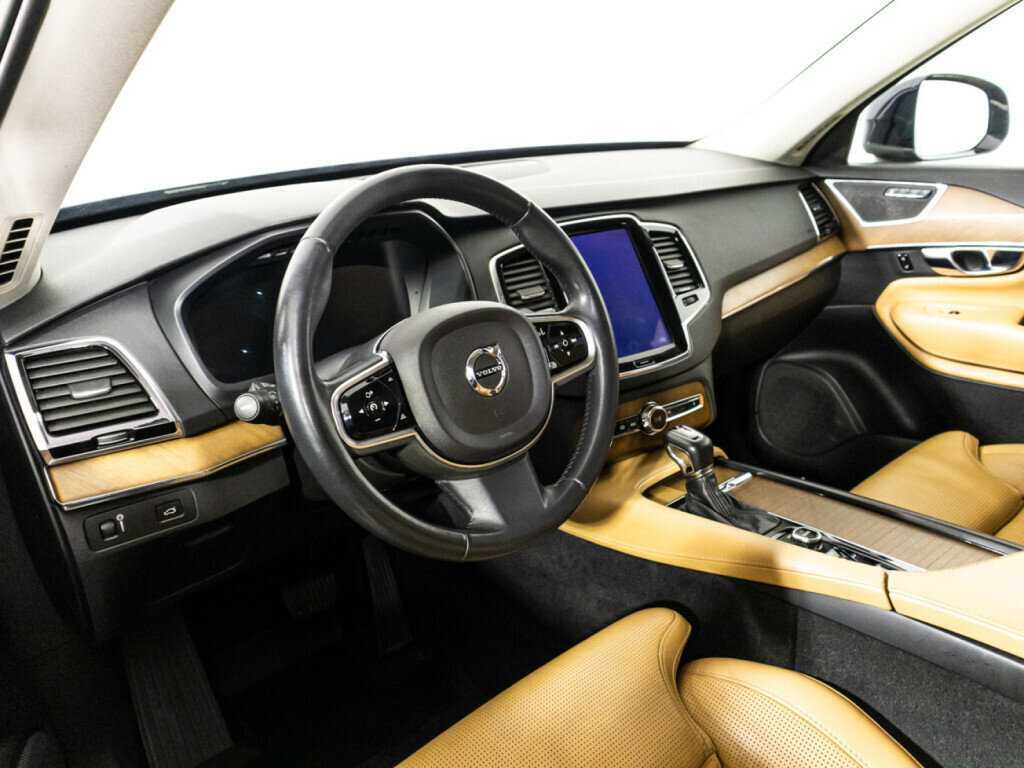 Купить Volvo XC90 с пробегом. Фото: #10