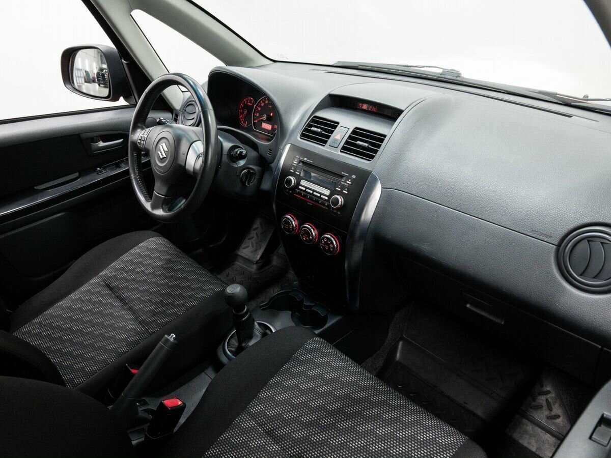 Купить Suzuki SX4 с пробегом. Фото: #7