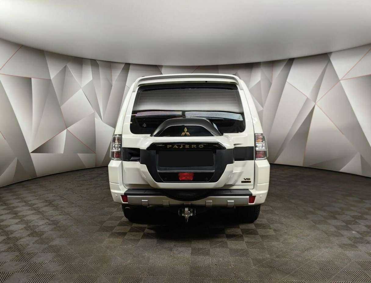 Купить Mitsubishi Pajero с пробегом. Фото: #7