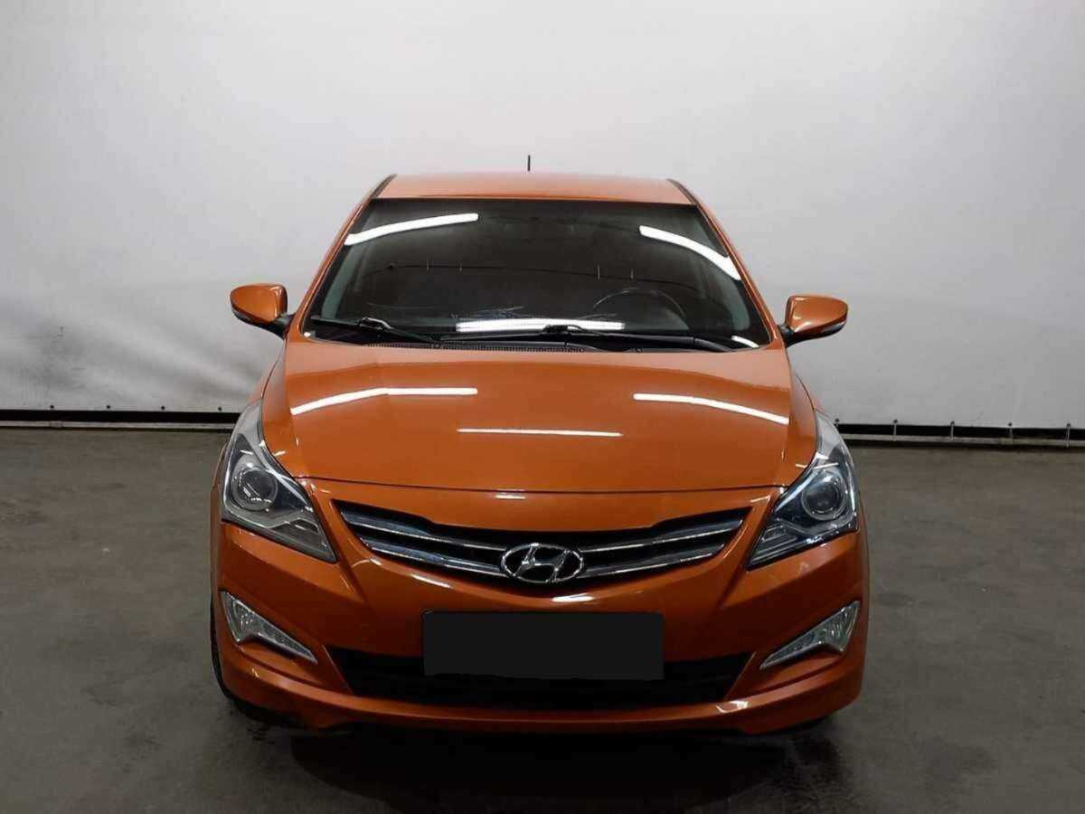 Купить Hyundai Solaris с пробегом. Фото: #1