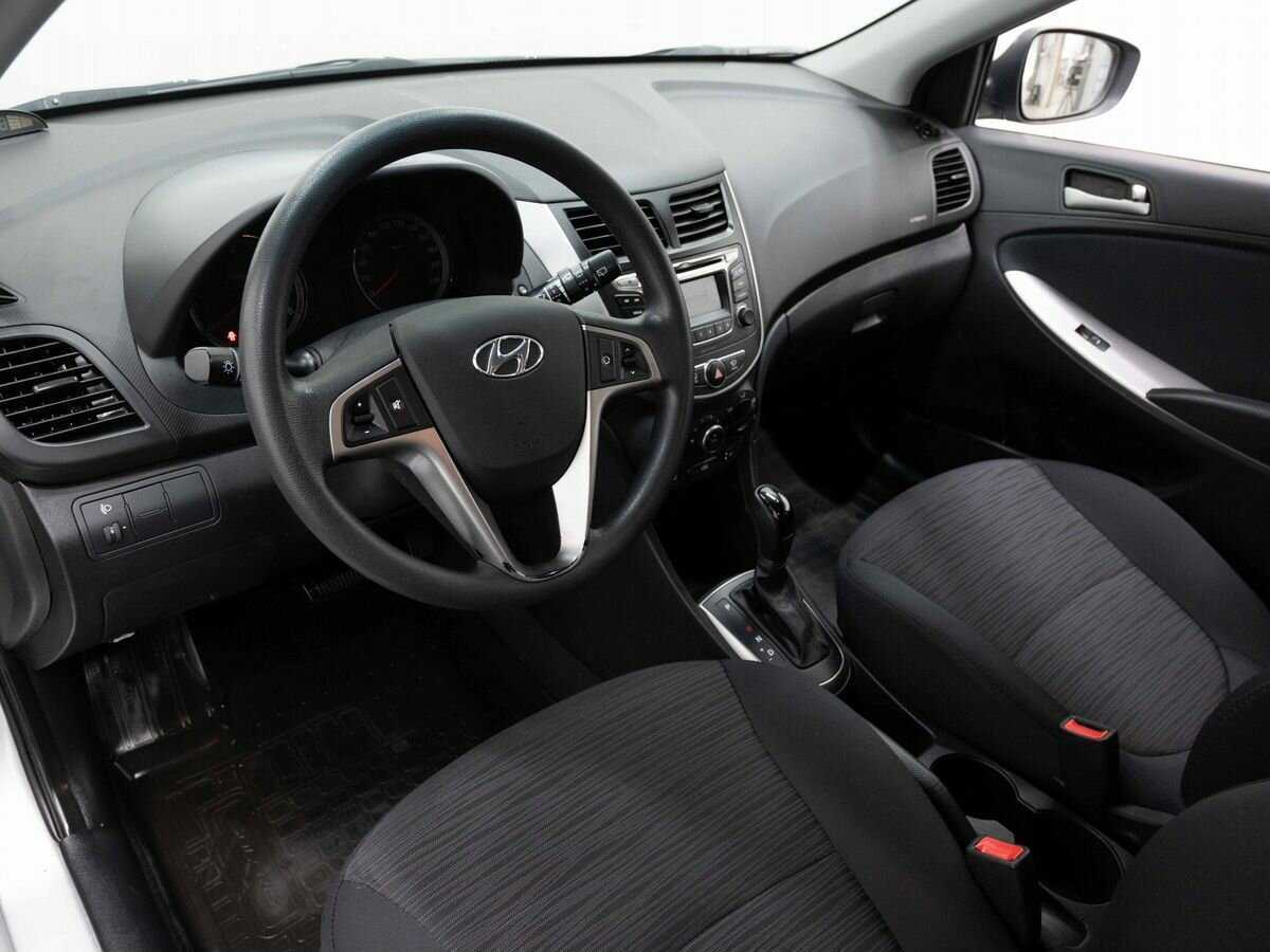 Купить Hyundai Solaris с пробегом. Фото: #7