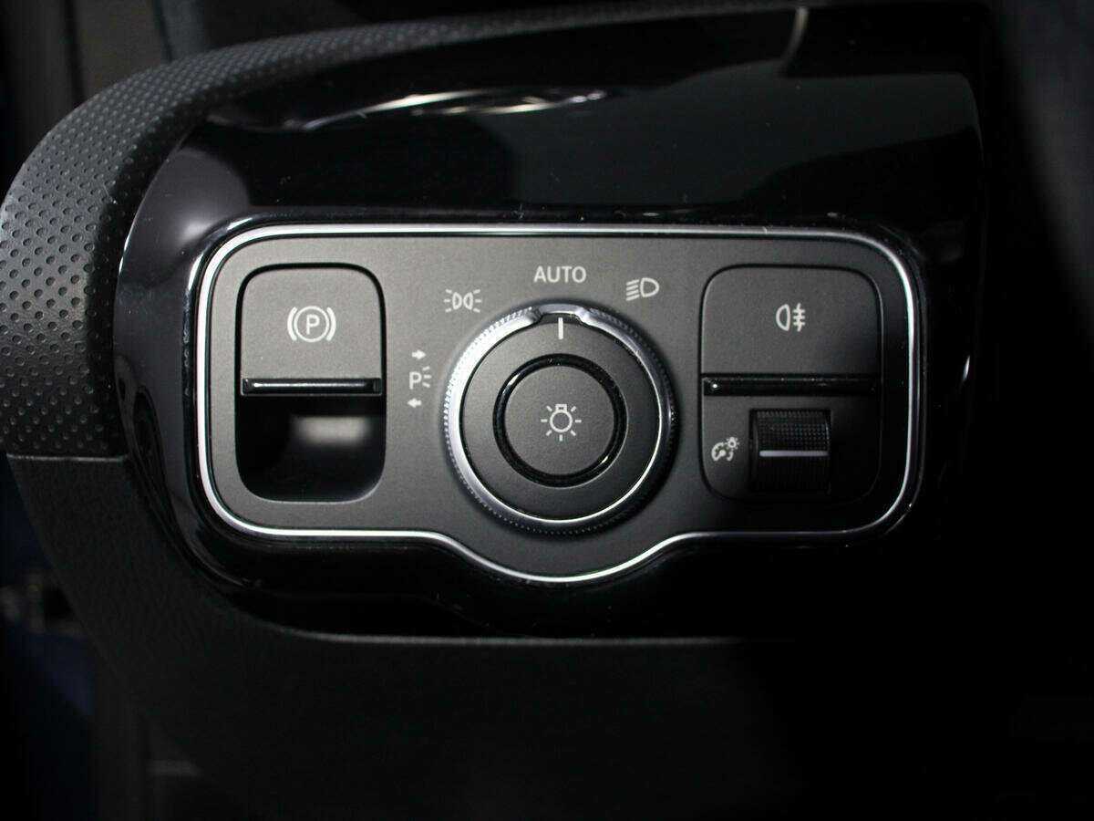 Купить Mercedes-Benz CLA с пробегом. Фото: #13