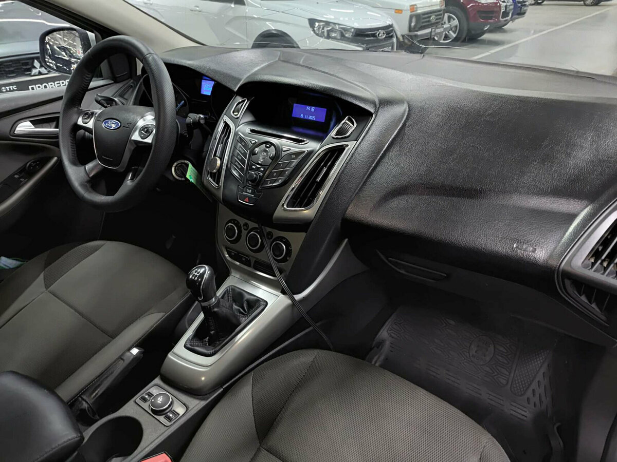 Купить Ford Focus с пробегом. Фото: #10