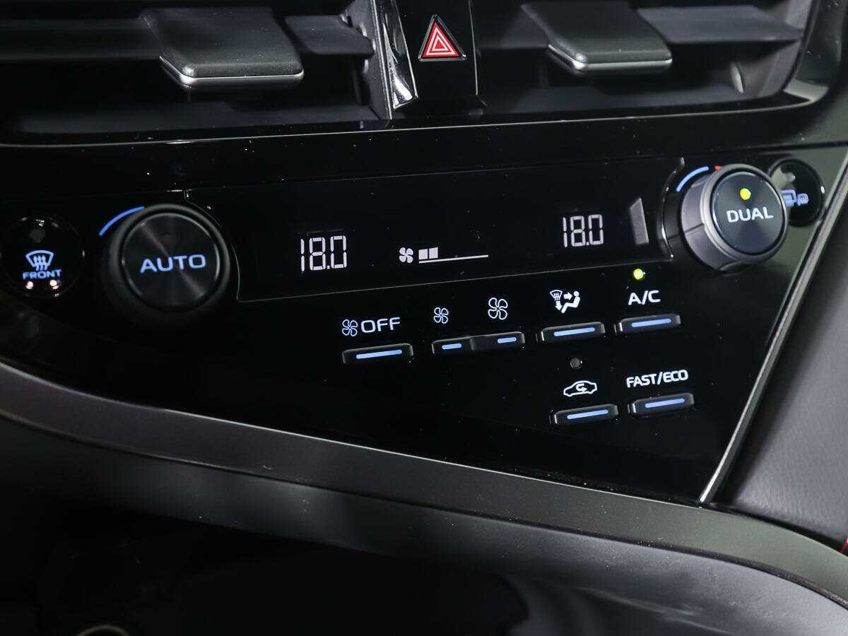 Купить Toyota Camry с пробегом. Фото: #16