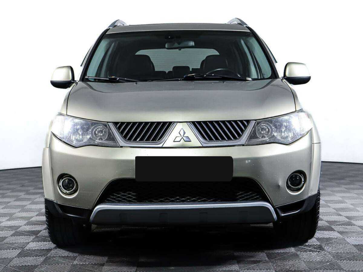 Купить Mitsubishi Outlander с пробегом. Фото: #1