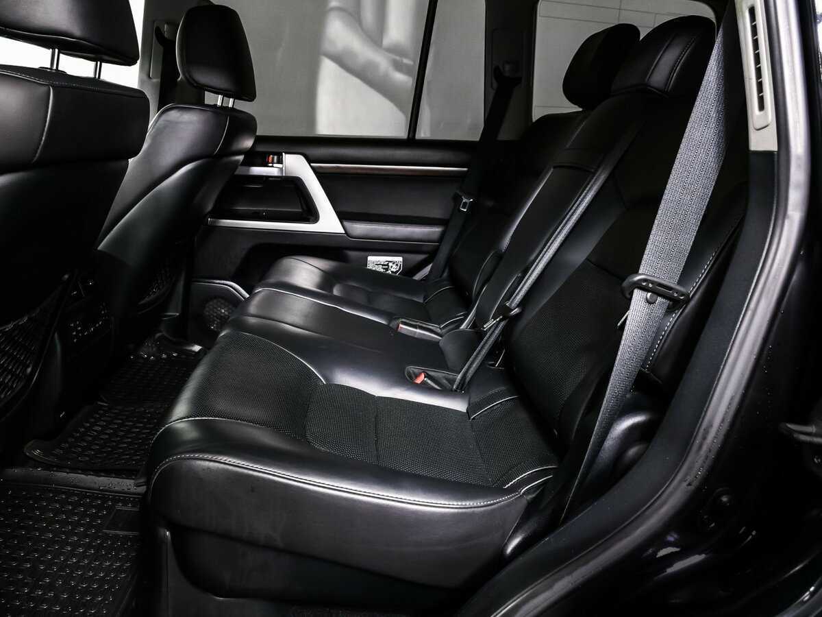 Купить Toyota Land Cruiser с пробегом. Фото: #13