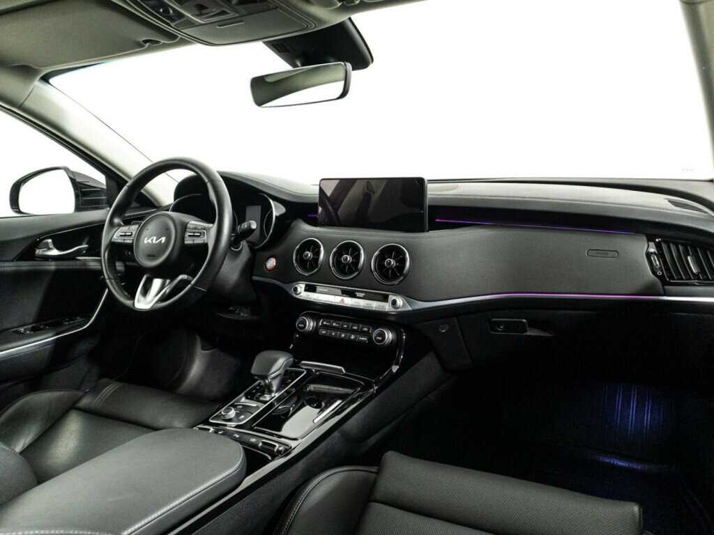 Купить Kia Stinger с пробегом. Фото: #8