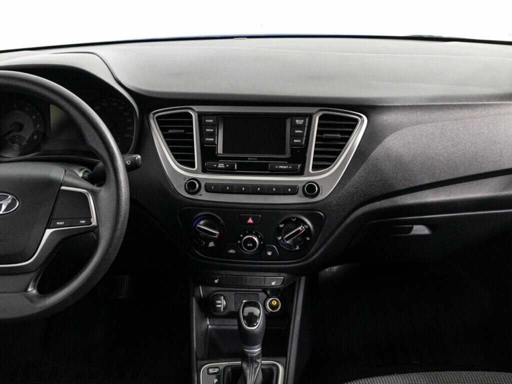 Купить Hyundai Solaris с пробегом. Фото: #13