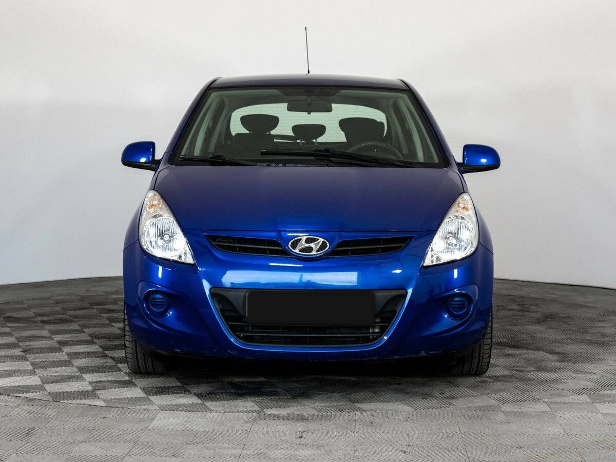 Купить Hyundai i20 с пробегом. Фото: #1