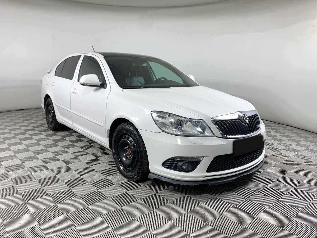 Купить Skoda Octavia RS с пробегом. Фото: #2