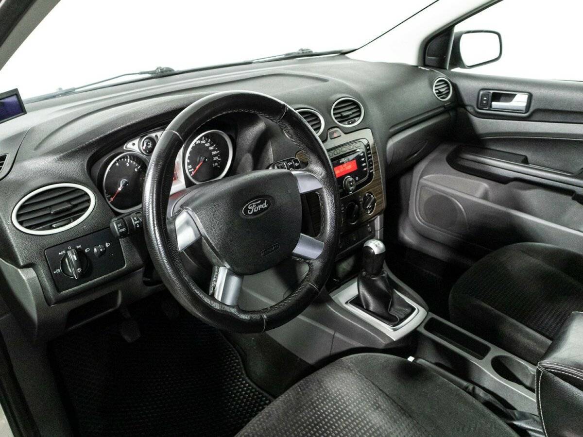 Купить Ford Focus с пробегом. Фото: #10