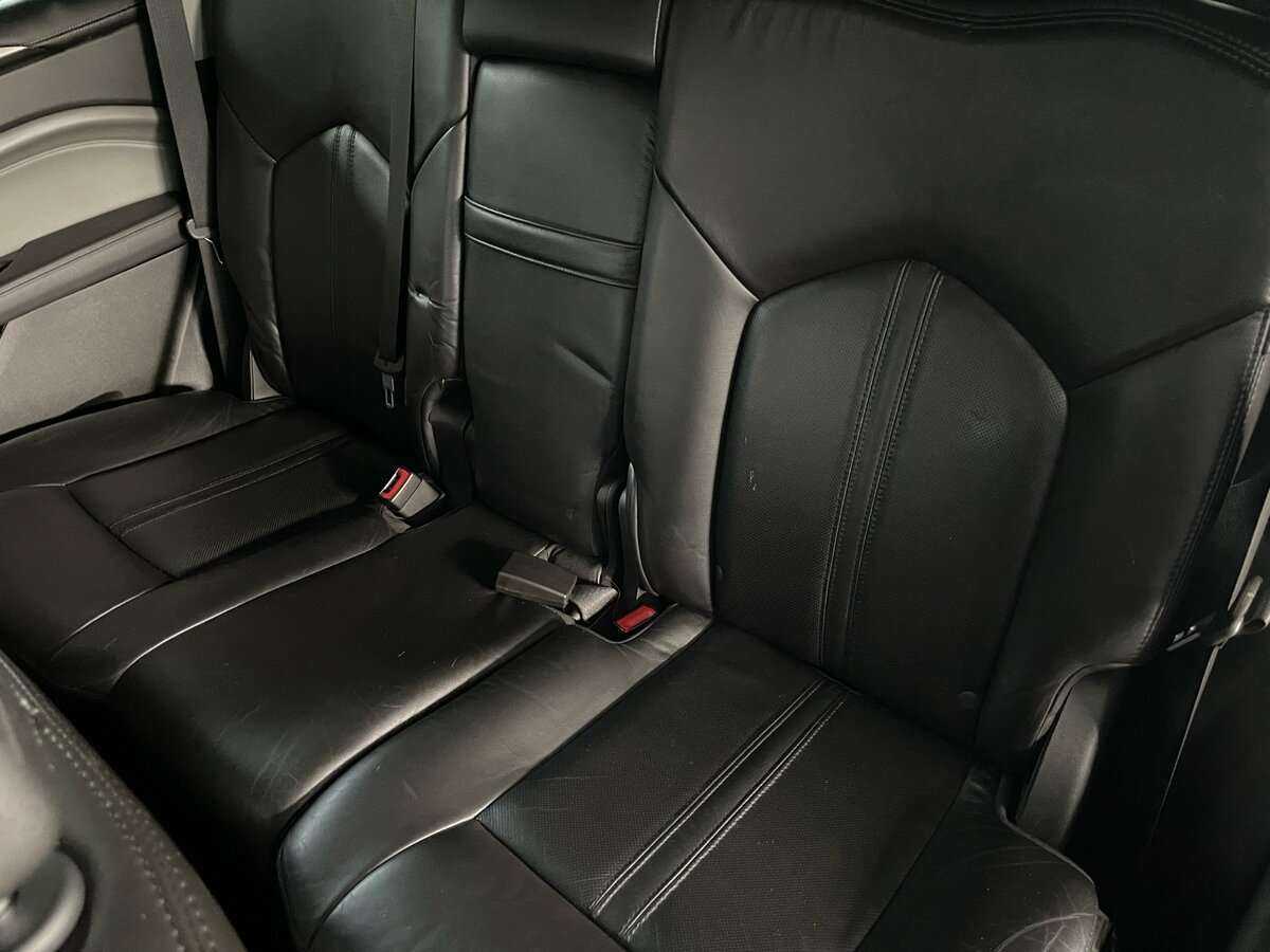 Купить Cadillac SRX с пробегом. Фото: #21