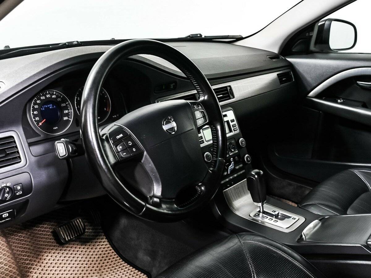 Купить Volvo S80 с пробегом. Фото: #11