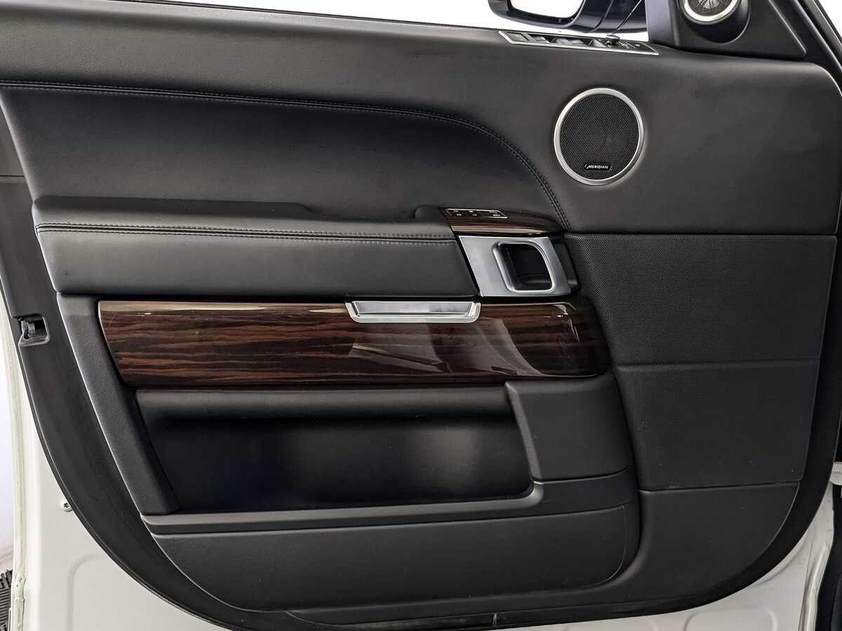 Купить Land Rover Range Rover с пробегом. Фото: #14