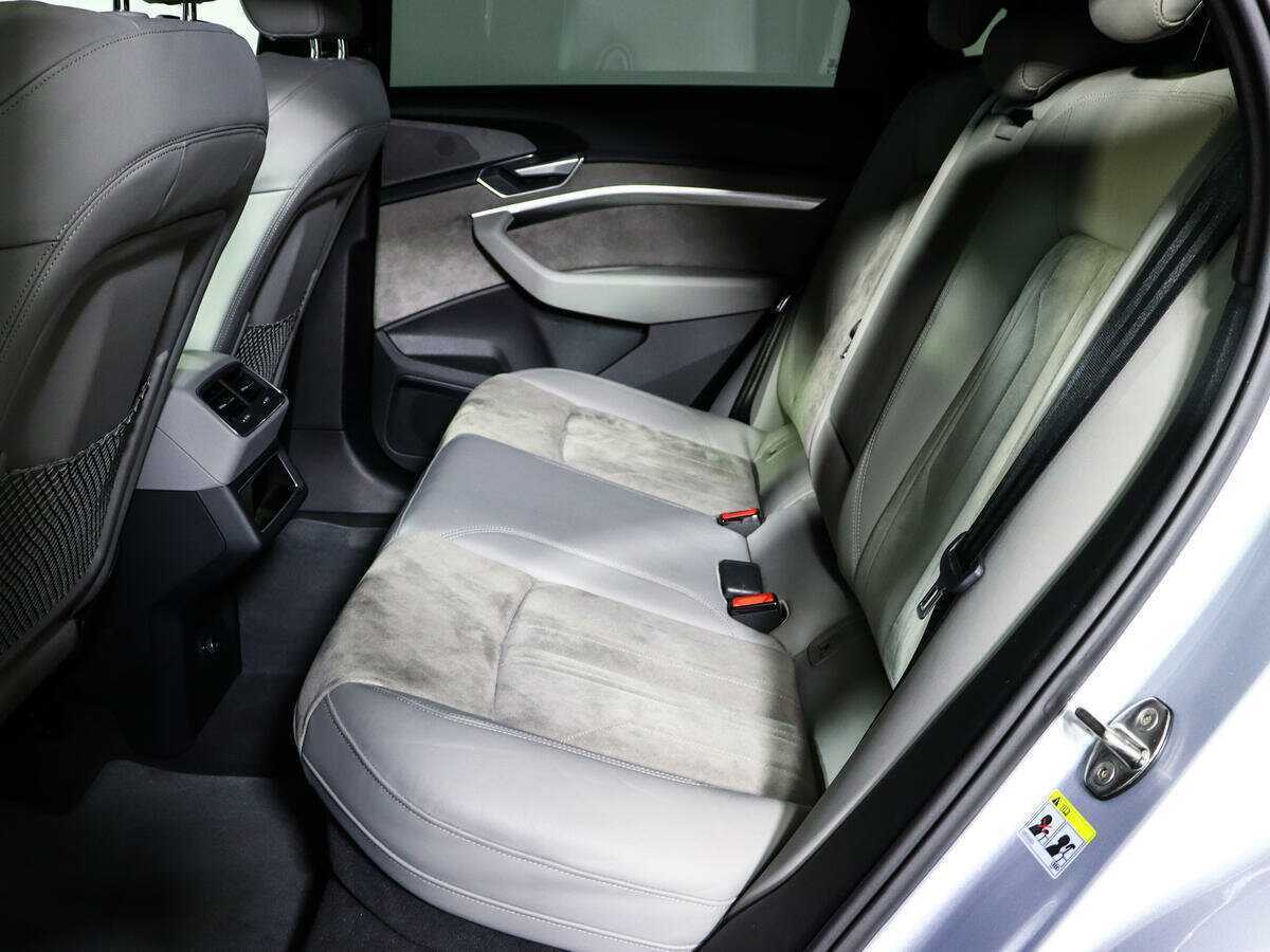 Купить Audi e-tron Sportback с пробегом. Фото: #7