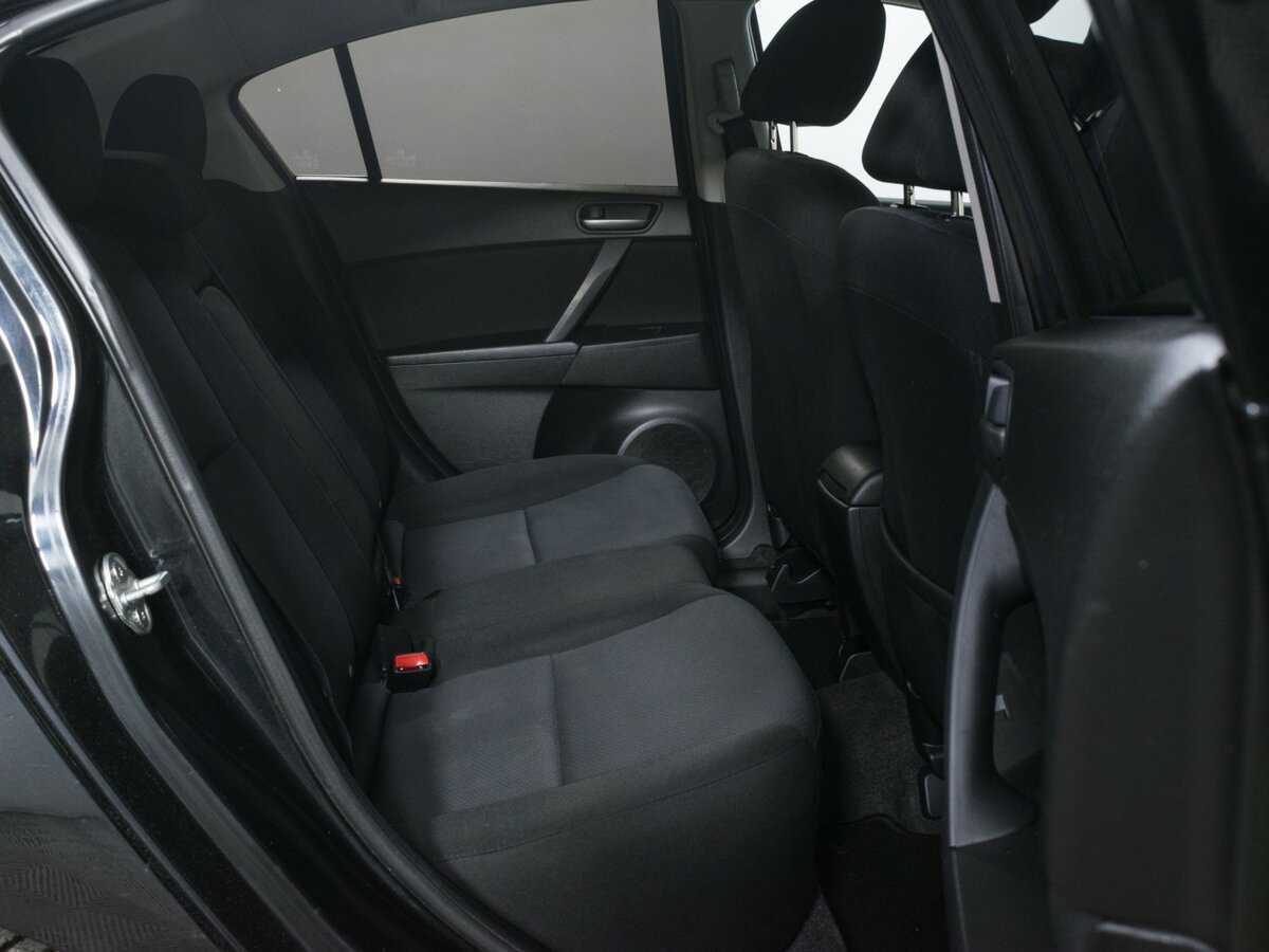Купить Mazda 3 с пробегом. Фото: #9