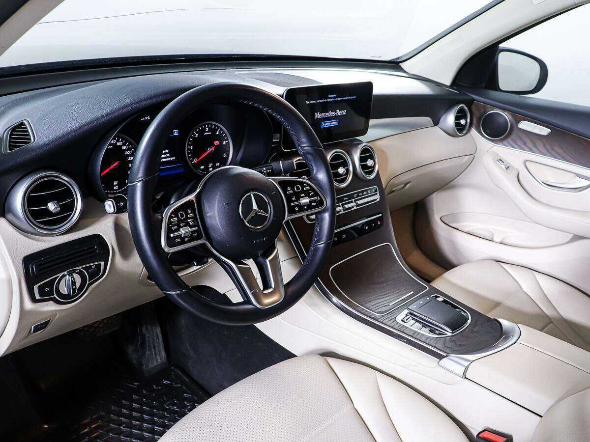 Купить Mercedes-Benz GLC с пробегом. Фото: #12