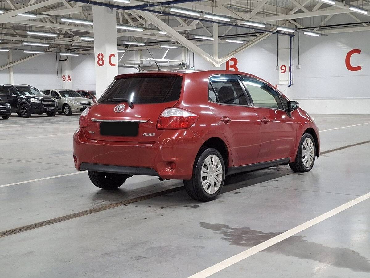 Купить Toyota Auris с пробегом. Фото: #4