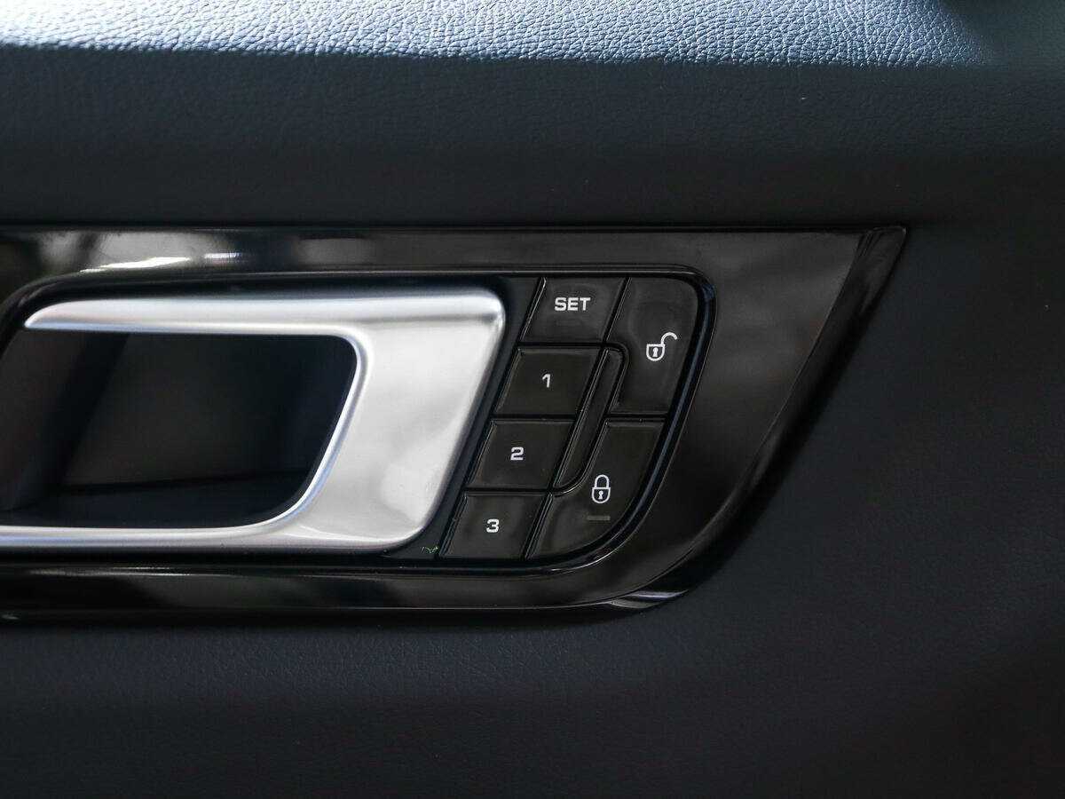 Купить Porsche Cayenne с пробегом. Фото: #15