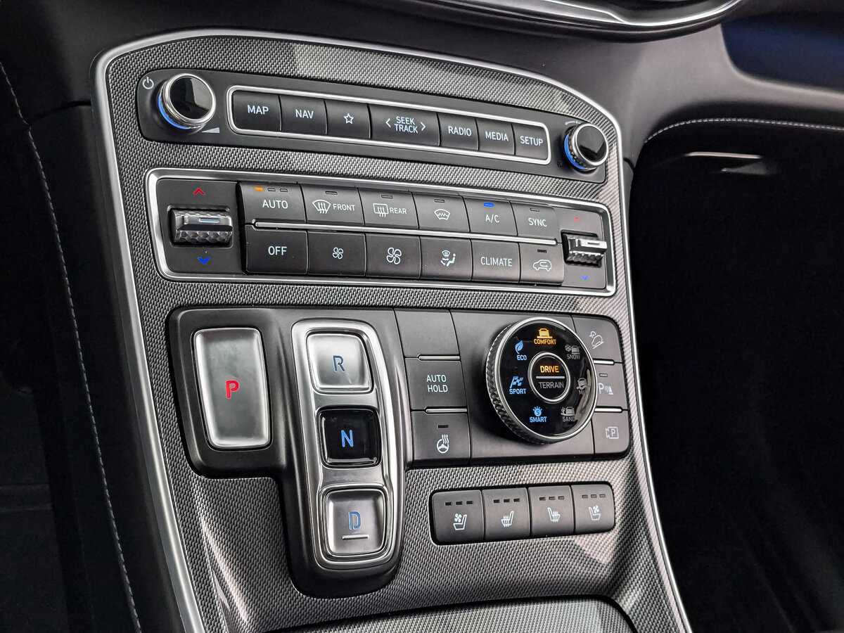 Купить Hyundai Santa Fe с пробегом. Фото: #21