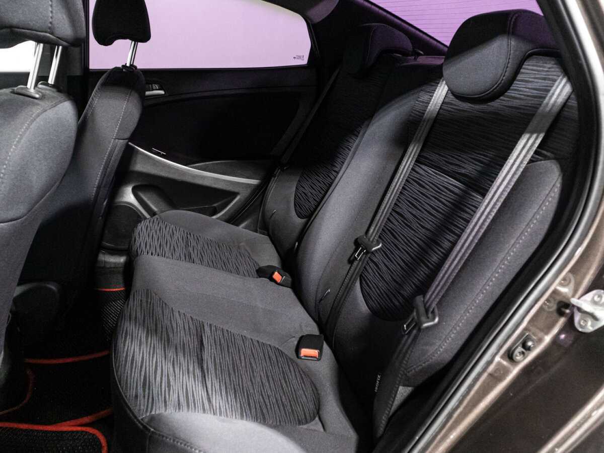 Купить Hyundai Solaris с пробегом. Фото: #9
