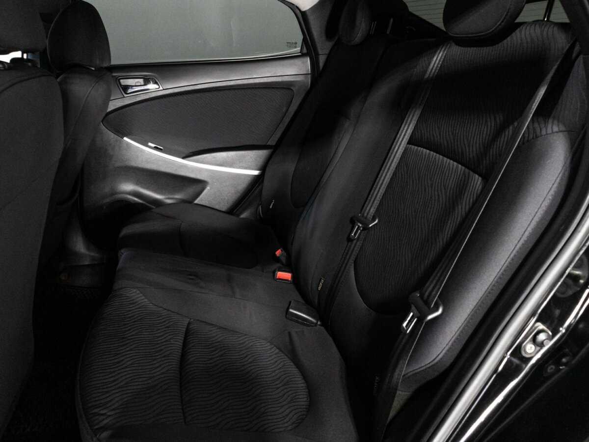 Купить Hyundai Solaris с пробегом. Фото: #9