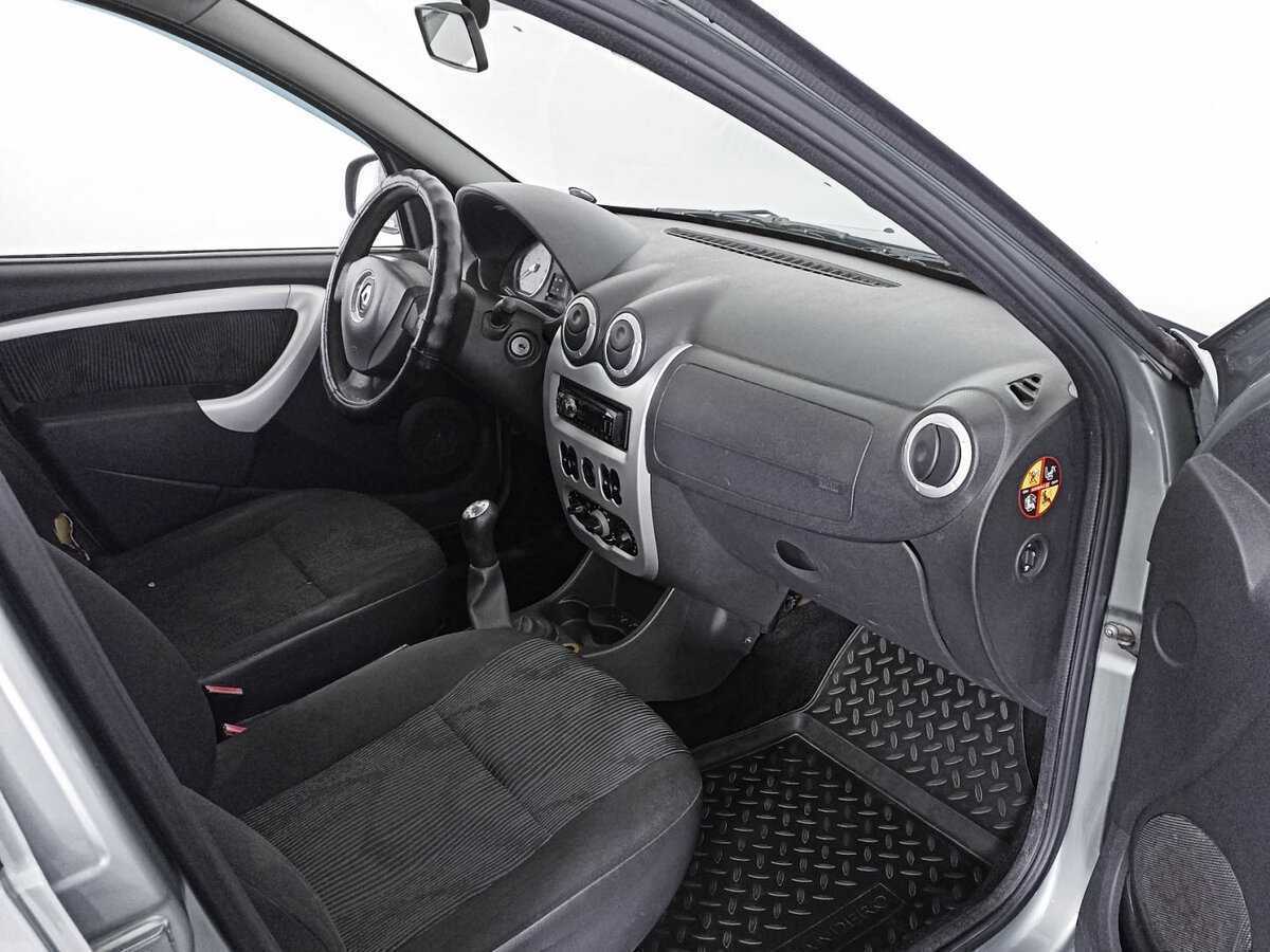 Купить Renault Sandero с пробегом. Фото: #7