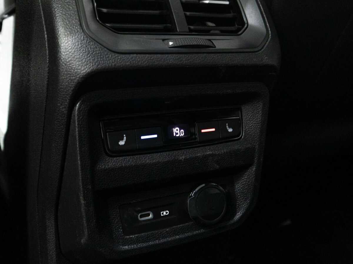 Купить Volkswagen Tiguan с пробегом. Фото: #18