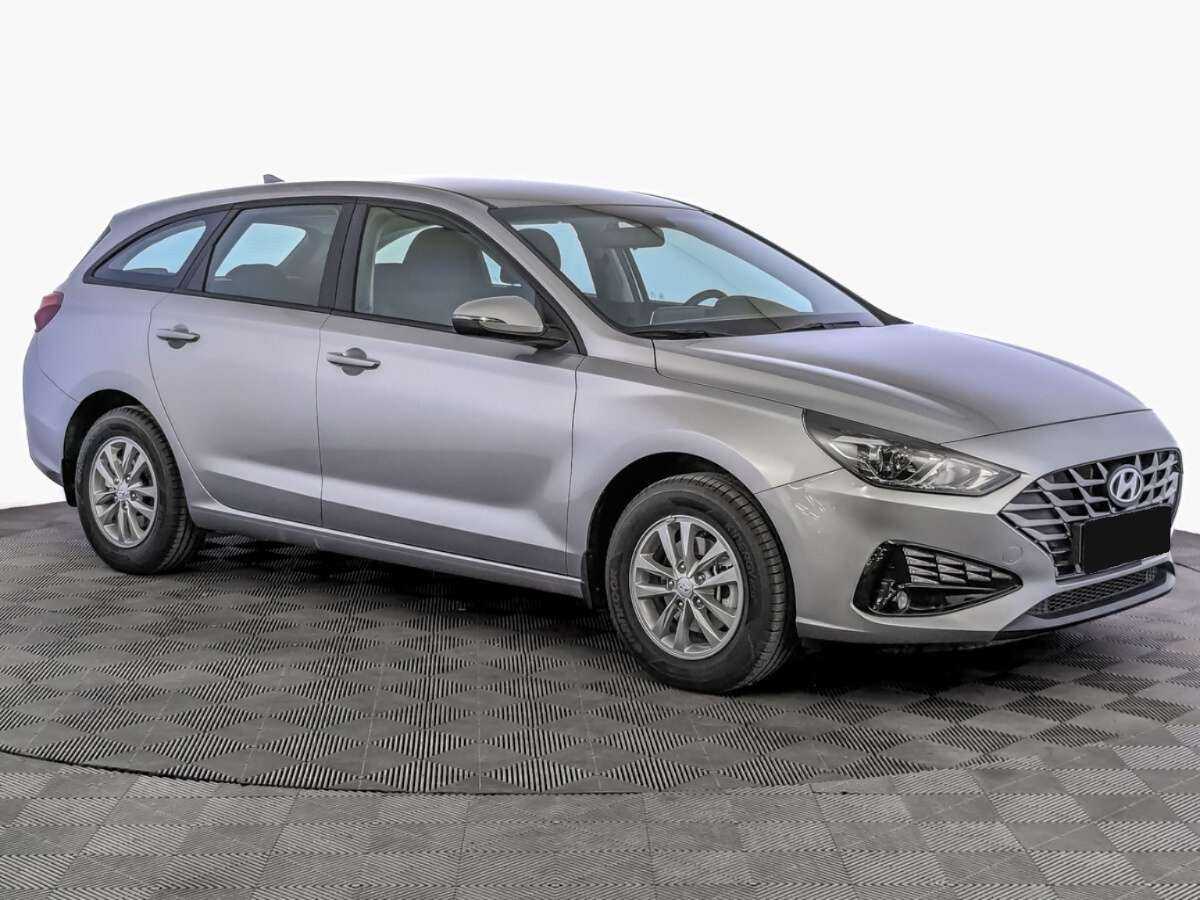 Купить Hyundai i30 с пробегом. Фото: #2