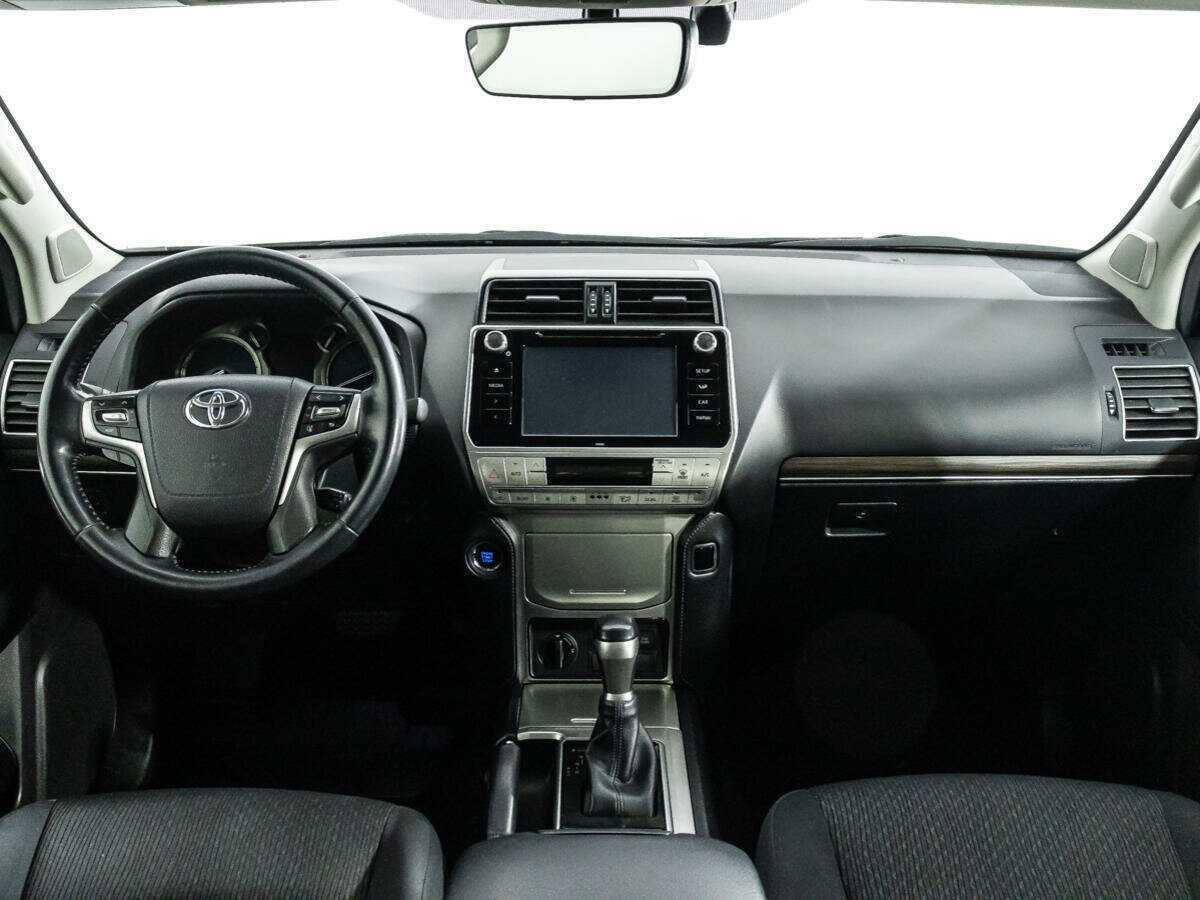 Купить Toyota Land Cruiser Prado с пробегом. Фото: #10