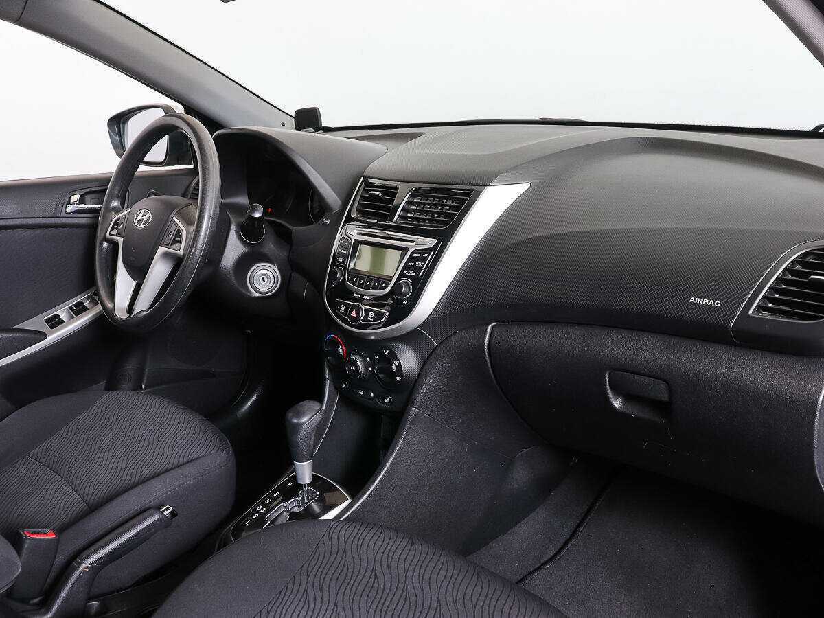 Купить Hyundai Solaris с пробегом. Фото: #7