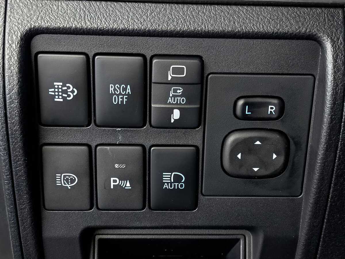 Купить Toyota Land Cruiser с пробегом. Фото: #27