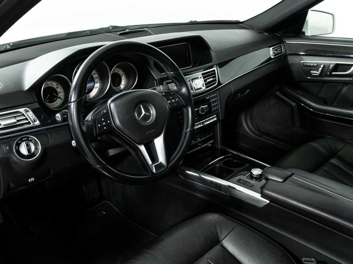 Купить Mercedes-Benz E-Класс с пробегом. Фото: #10