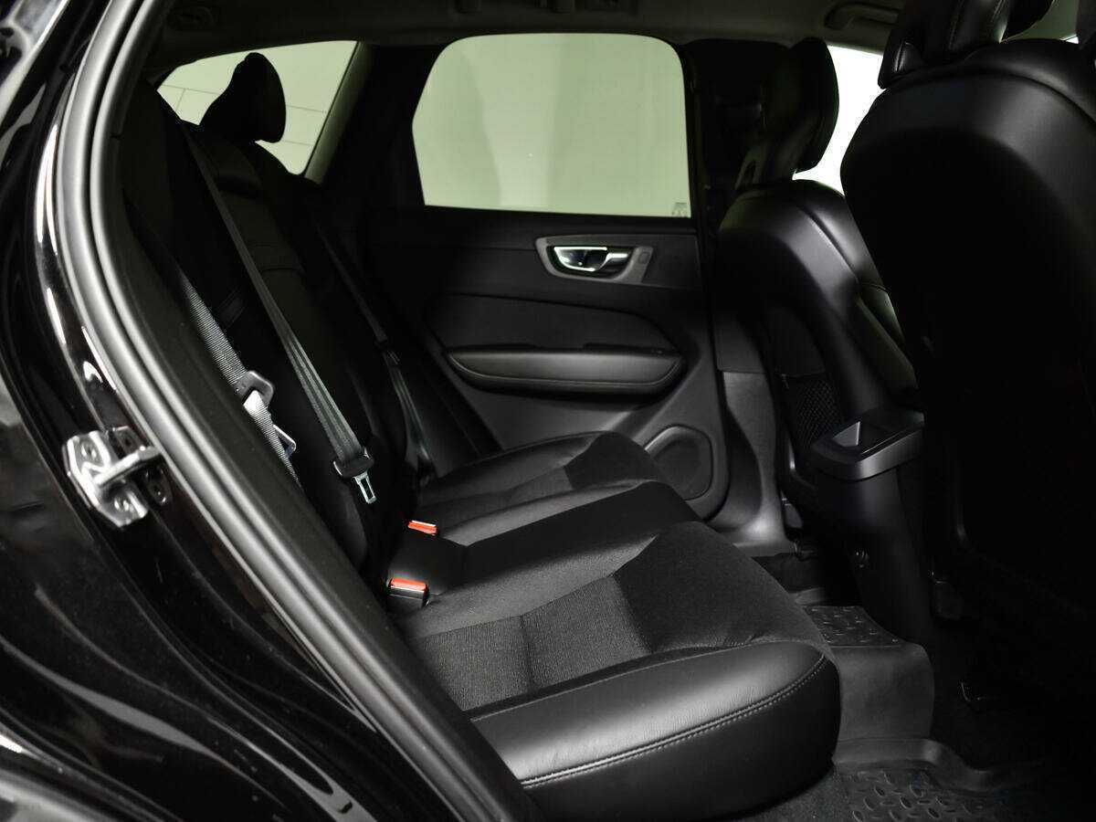Купить Volvo XC60 с пробегом. Фото: #9