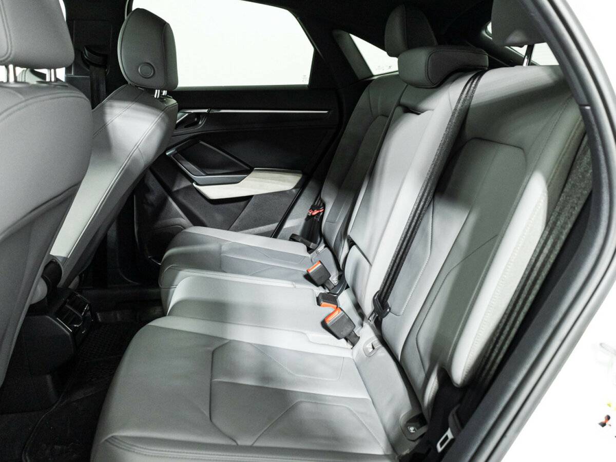 Купить Audi Q3 Sportback с пробегом. Фото: #8