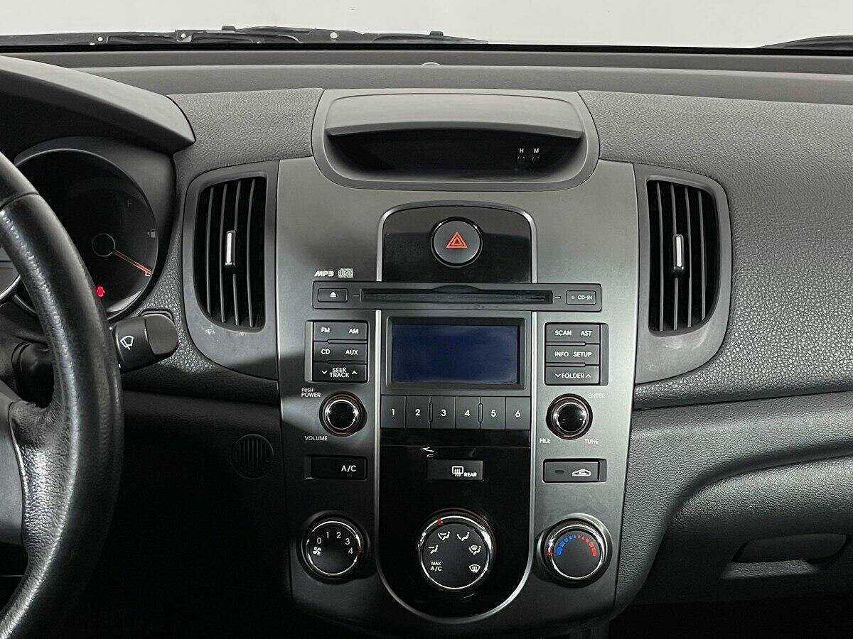 Купить Kia Cerato с пробегом. Фото: #9