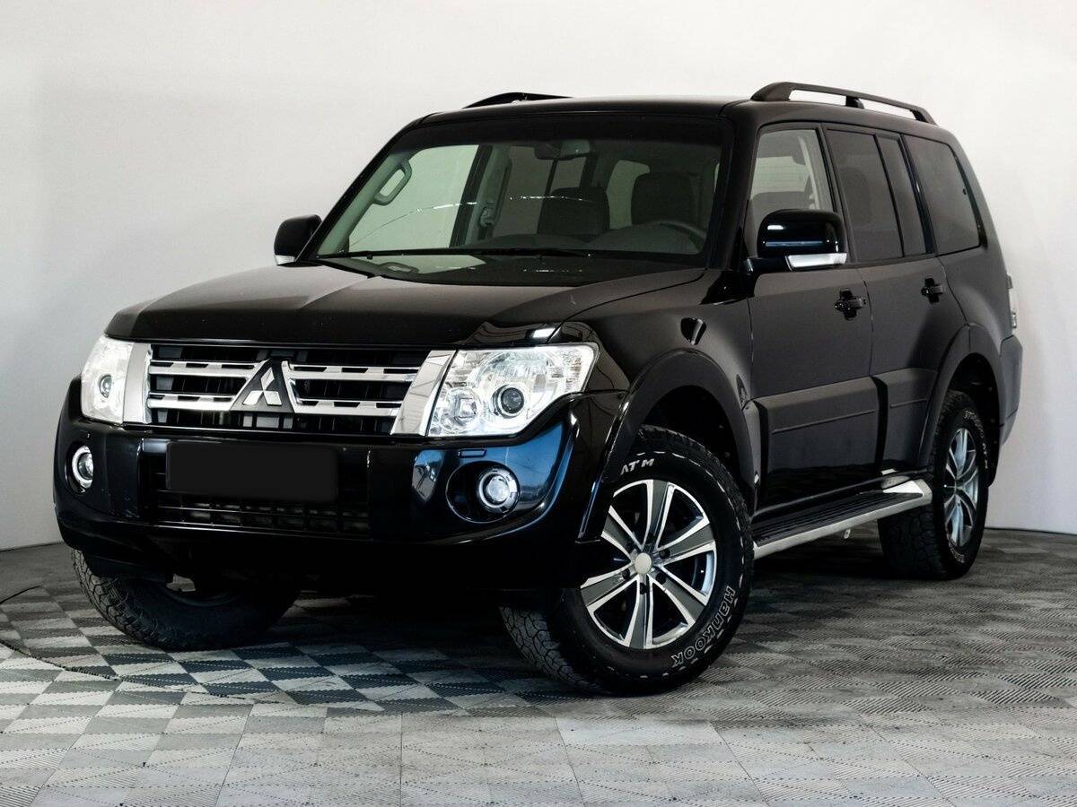 Купить Mitsubishi Pajero с пробегом. Посмотреть фото