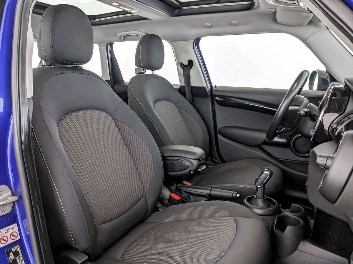 Купить Mini Hatch с пробегом. Фото: #16