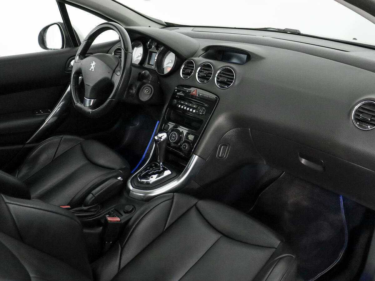 Купить Peugeot 308 с пробегом. Фото: #13