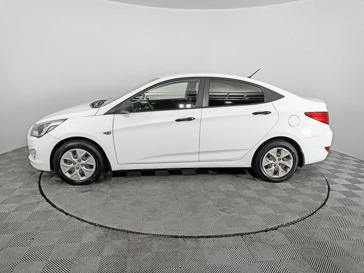 Купить Hyundai Solaris с пробегом. Фото: #7