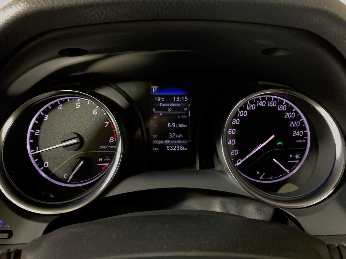 Купить Toyota Camry с пробегом. Фото: #13