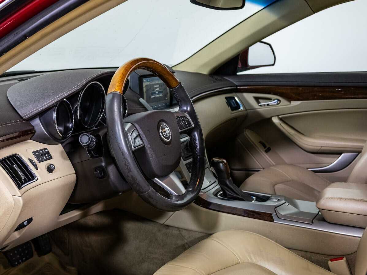 Купить Cadillac CTS с пробегом. Фото: #10