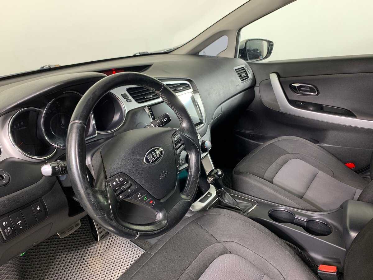 Купить Kia Ceed с пробегом. Фото: #11