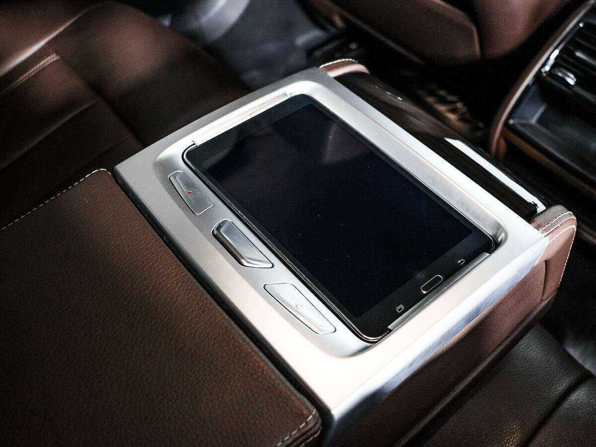 Купить BMW 7 серии с пробегом. Фото: #17