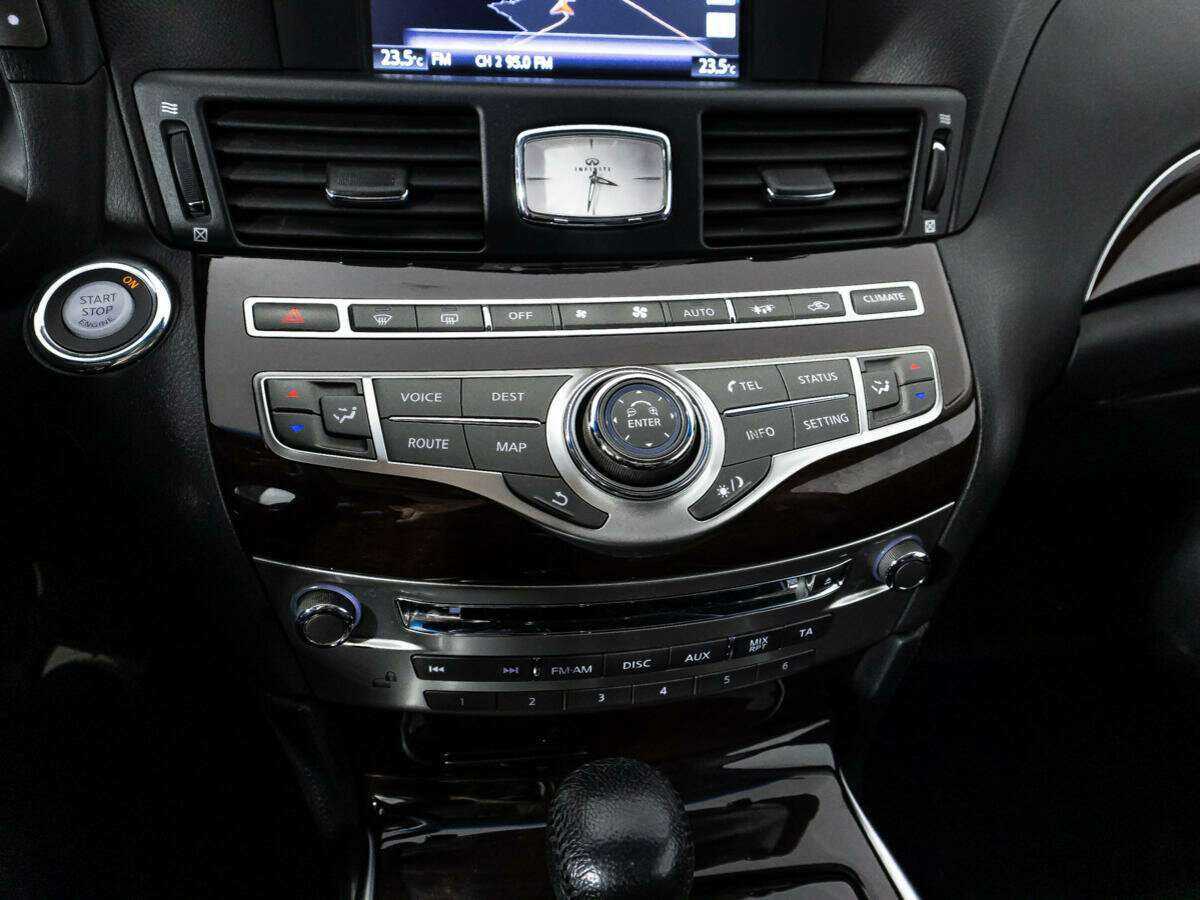 Купить Infiniti M с пробегом. Фото: #16